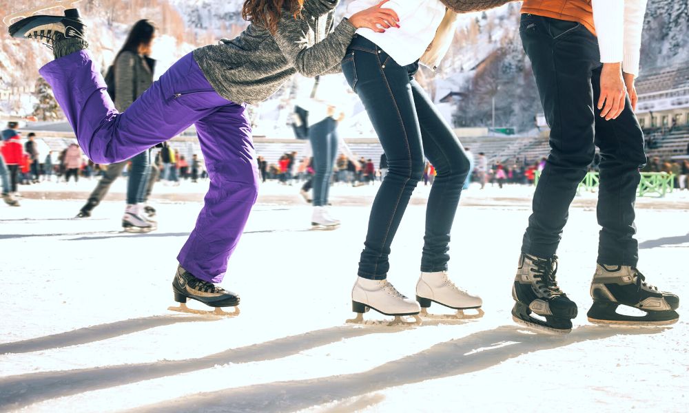 Ice skating body base! ( free to use )