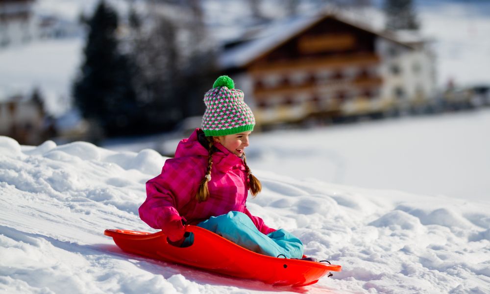 5 Ways To Keep Your Kids Safe and Warm While Sledding