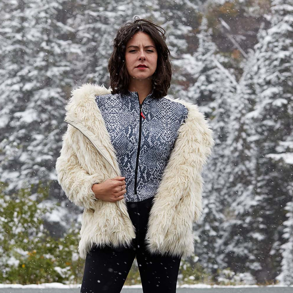 What are the best fabrics to stay warm in the winter?