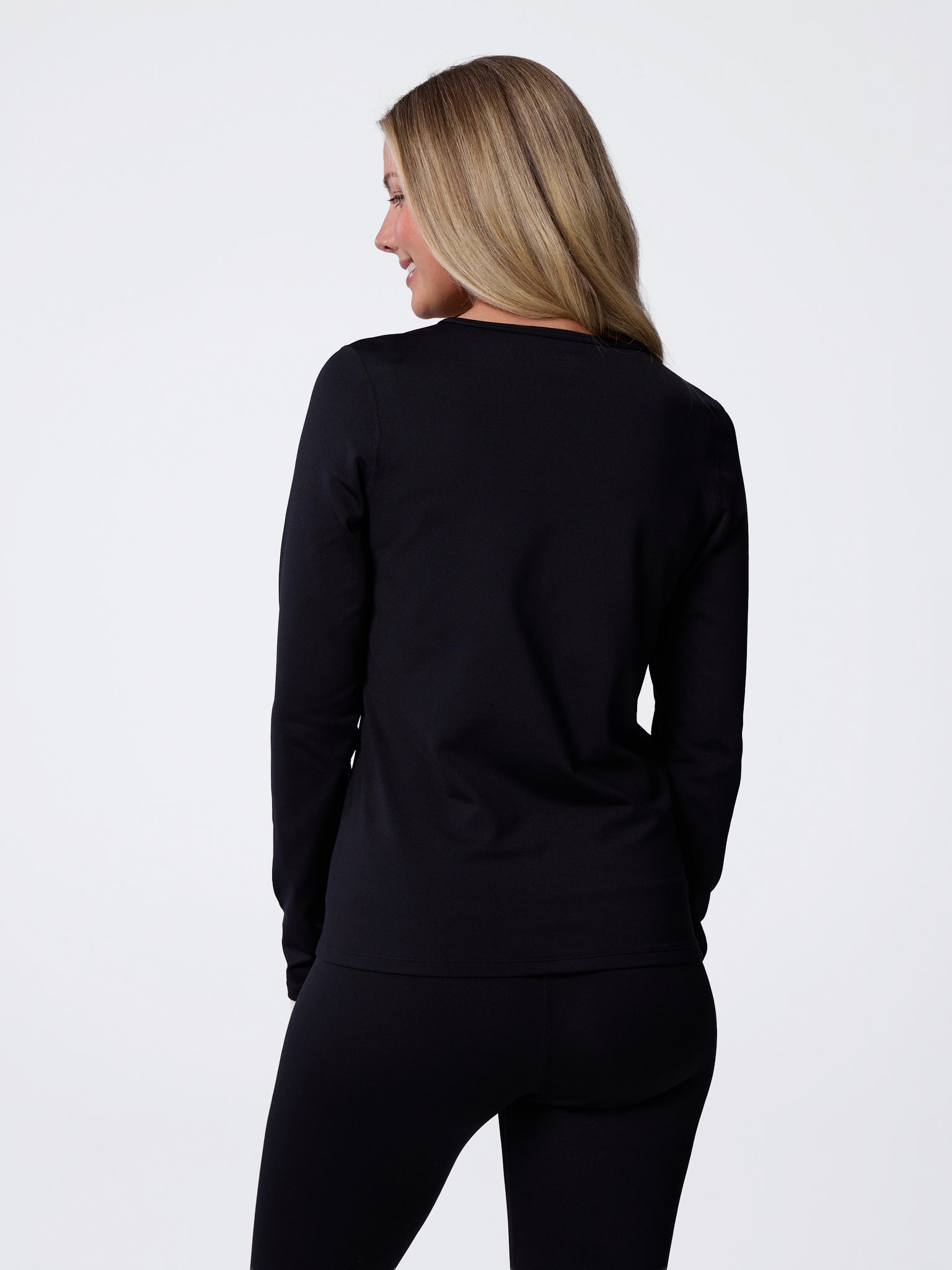 Womens Thermal Long Sleeve | Crew Neck Base Layer – Hot Chillys