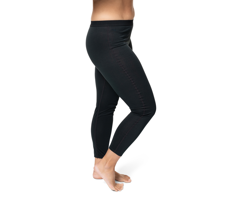 Hot Chillys women's thermal leggings in black for warmth and comfort during winter activities